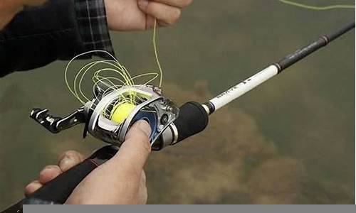 钓鱼抛竿的正确手法视频(钓鱼抛竿的正确手法视频教程)(图1)